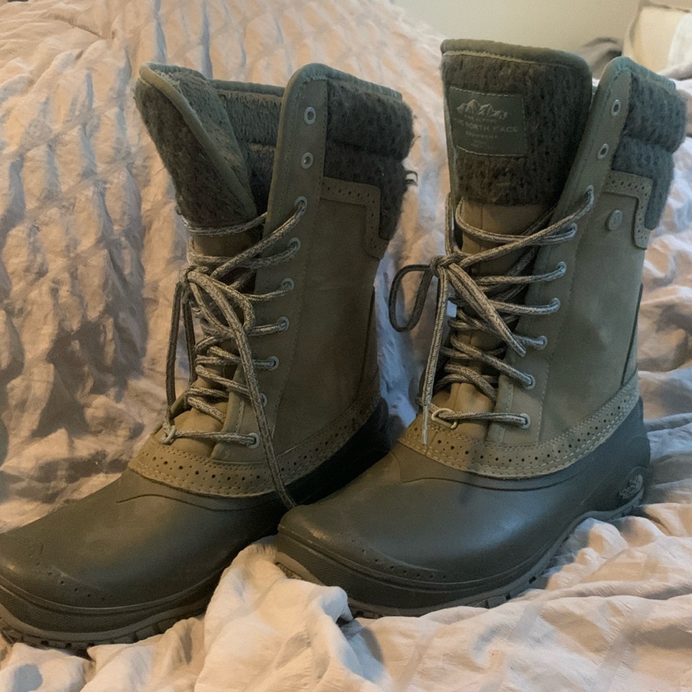 Th North Face Shellista II Mid women’s boots